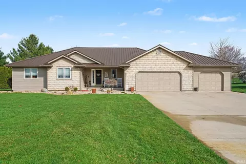 14541 Field Crest Ct, Middlebury, IN 46540