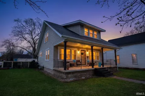 1222 N Center St, Plymouth, IN 46563