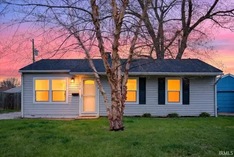 3017 Fairwood Dr, Lafayette, IN 47909