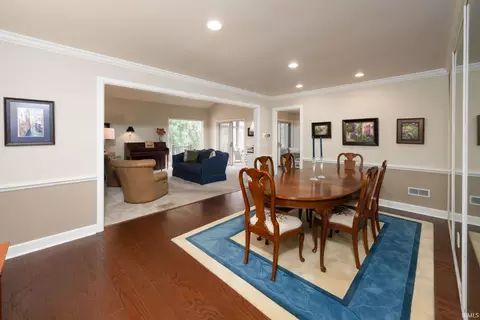 Dining - 2801 Wind Pump Rd, Fort Wayne, IN 46804 photo 2 of 4