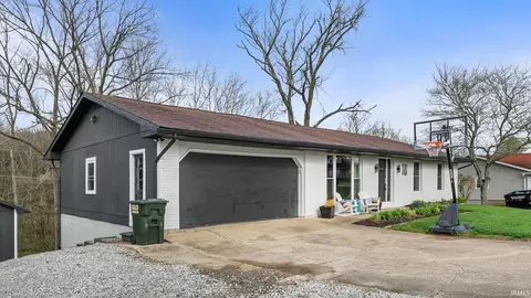Exterior - 731 Rocky Crk E, Bedford, IN 47421 photo 3 of 10