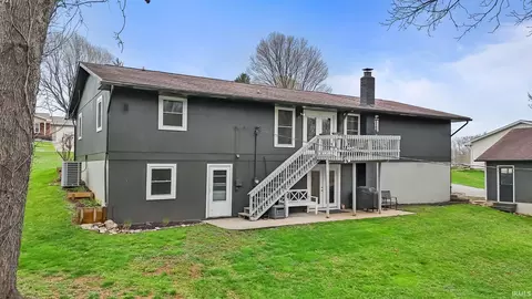Exterior - 731 Rocky Crk E, Bedford, IN 47421 photo 5 of 10