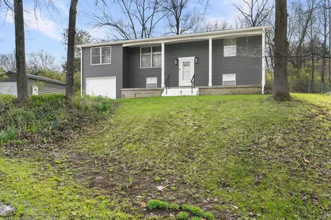 56 Knoll Crest Ct, West Lafayette, IN 47906