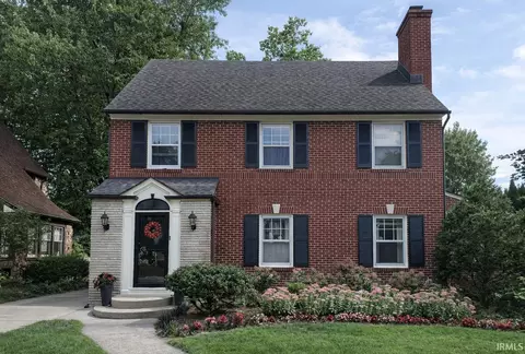 1708 Wayne St, South Bend, IN 46615