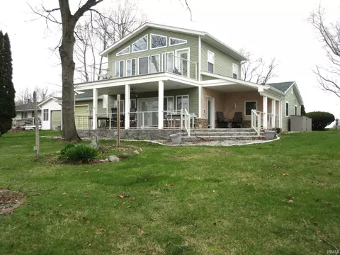 3102 E Mckinley Dr, Monon, IN 47959