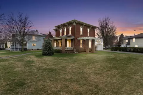 208 S Morton St, Kendallville, IN 46755