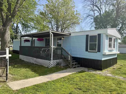 1000 E 3rd St, Mount Vernon, IN 47620 photo 1
