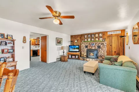 Living - 10261 E 100s Rd, Avilla, IN 46710 photo 4 of 4