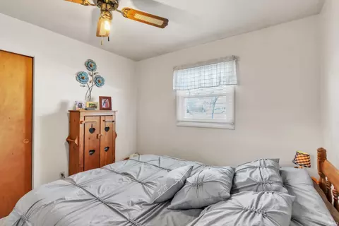 Bedroom - 10261 E 100s Rd, Avilla, IN 46710 photo 5 of 6