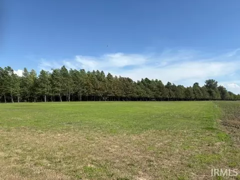 9567 N River Road Rd, New Haven, IN 46774