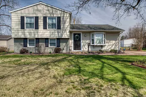 313 W Buena Vista Rd, Evansville, IN 47710