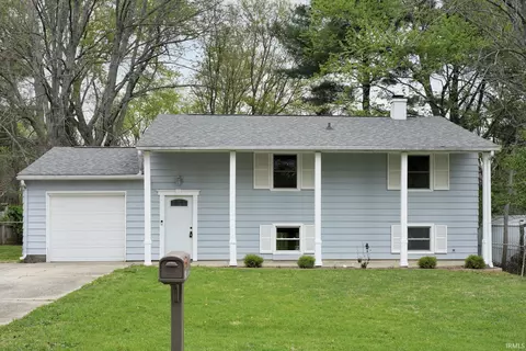 306 S Cedar Dr, Ellettsville, IN 47429