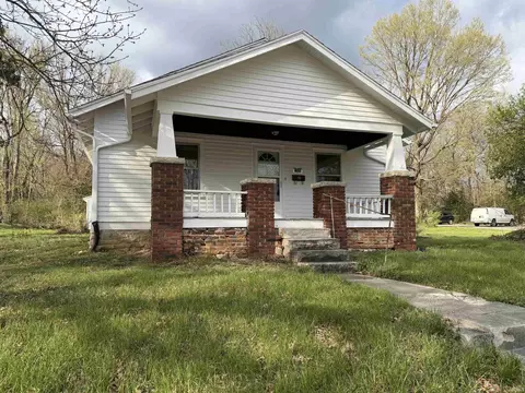 1026 W 7th St, Bloomington, IN 47404