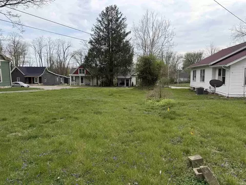 1024 W 7th St, Bloomington, IN 47404 photo 2