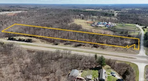 101 E Smithville Rd, Bloomington, IN 47401 photo 2