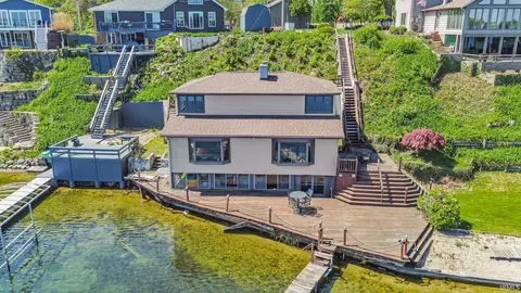 16386 Pretty Lake Rd, Plymouth, IN 46563