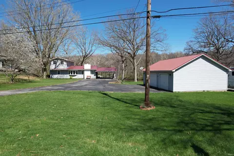 336 N Beach Dr, Monticello, IN 47960
