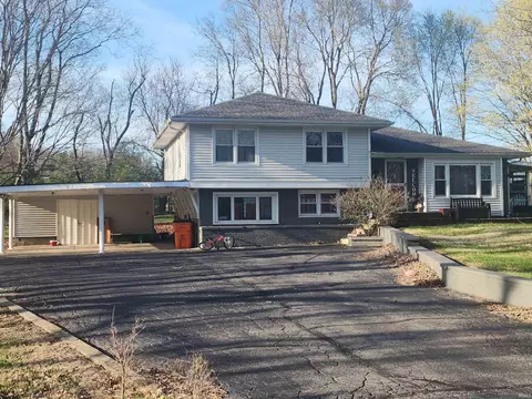 1900 Westgate Dr, Logansport, IN 46947