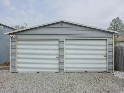 Other - 410 E 9th St, Mount Carmel, IL 62863 photo 3 of 5