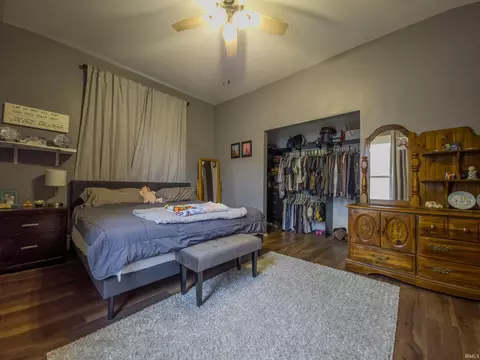 Bedroom - 410 E 9th St, Mount Carmel, IL 62863 photo 2 of 5