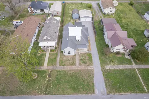 View/Area - 410 E 9th St, Mount Carmel, IL 62863 photo 3 of 4