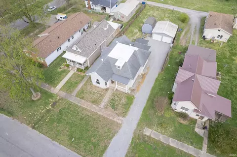 View/Area - 410 E 9th St, Mount Carmel, IL 62863 photo 1 of 4