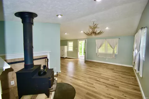 3333 Mt Liberty Rd, Nashville, IN 47448