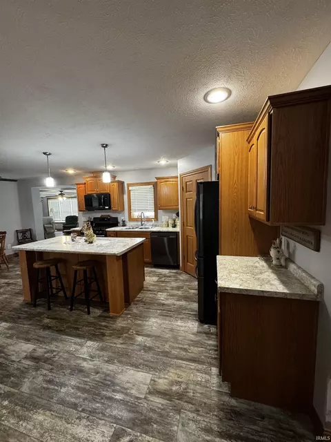 Kitchen - 1891 E Paw Paw Pike, Peru, IN 46970 photo 3 of 3