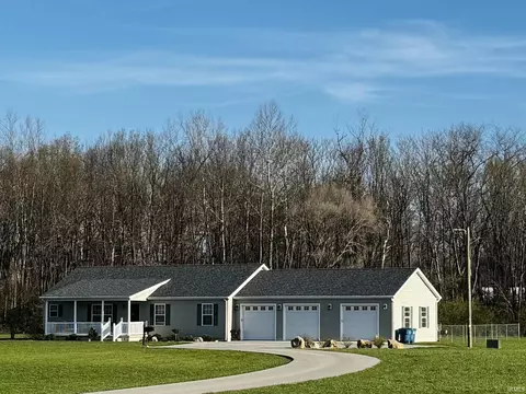 1891 E Paw Paw Pike, Peru, IN 46970