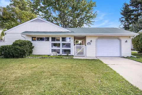 4108 Woodvale Dr, South Bend, IN 46614