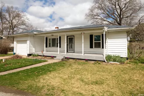 20918 S Lake Dr, Walkerton, IN 46574