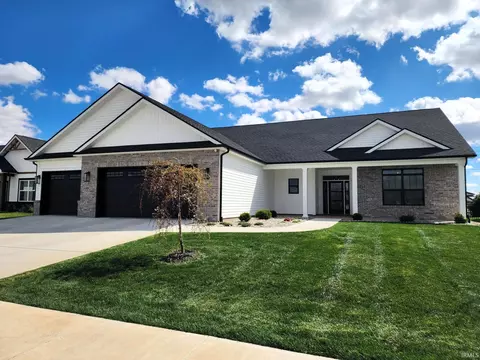 475 Haddington Ln, Lafayette, IN 47905