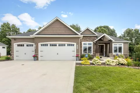 54706 Columbia Bay Dr, Osceola, IN 46561