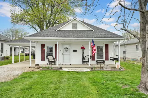 Exterior - 1215 W Warren St, Mitchell, IN 47446 photo 1 of 7