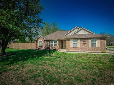 312 Evergreen Rd, Evansville, IN 47711