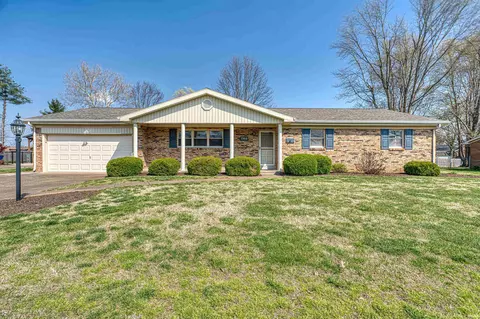 7766 Meadow Ln, Newburgh, IN 47630