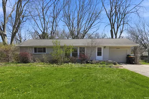 4024 Oakleaf Dr, Fort Wayne, IN 46815