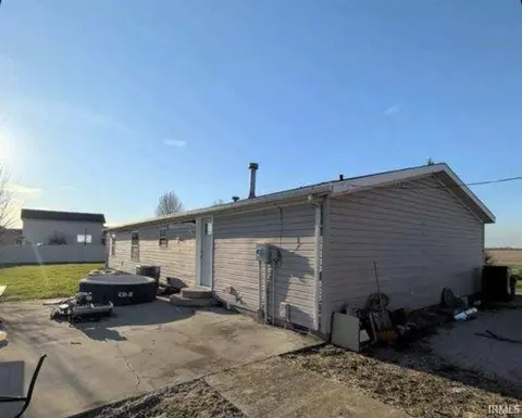 7348 W Division Line Rd, Delphi, IN 46923 photo 11