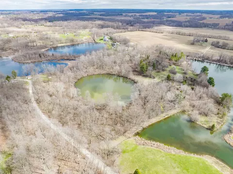 1235 N Wilson Lake Rd, Columbia City, IN 46725