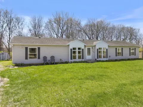 1820 Indian Trl, Warsaw, IN 46580
