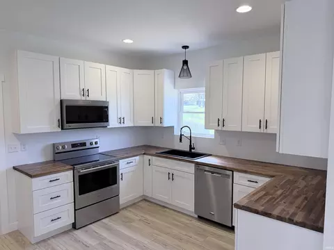 Kitchen - 12954 E Hirth Ln, Springville, IN 47462 photo 2 of 3