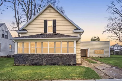 1434 E 4th St, Mishawaka, IN 46544