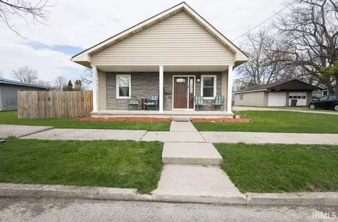 122 S 15th St, Decatur, IN 46733
