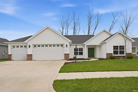 1313 Tuscany Xing, Winona Lake, IN 46590