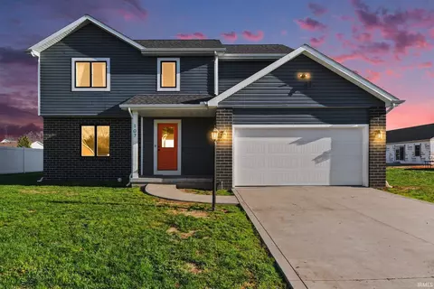 107 Pepper Ridge Dr, North Liberty, IN 46554