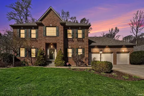 51895 Watersedge Ct, South Bend, IN 46628
