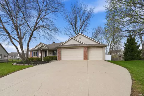 10625 Tidewater Trl, Fort Wayne, IN 46845
