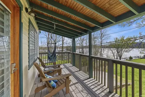 8110 N Lakewood Dr, Unionville, IN 47468