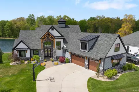 18455 Forest Glade Dr, South Bend, IN 46637