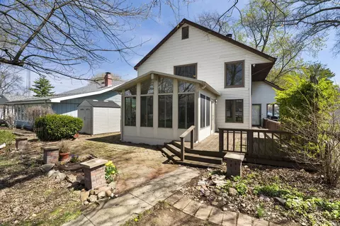 11068 N Lower Lake Shore Dr, Monticello, IN 47960
